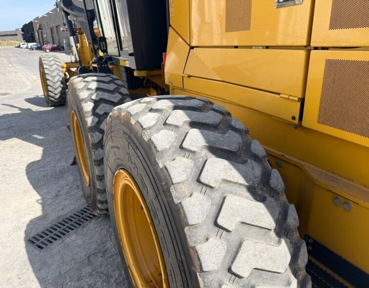 JOHN DEERE  672GP AWD **ZUGELASSEN**